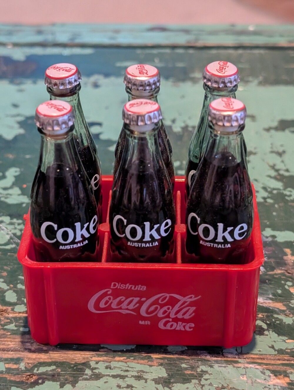 VINTAGE COCA COLA 6 PACK ~ MINI 3" GLASS BOTTLES & CARRIER COKE - FULL!